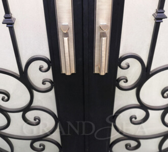 puertas de entrada de hierro personalizadas