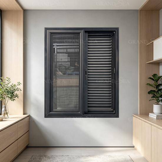 Ventana con contraventana de aluminio negro