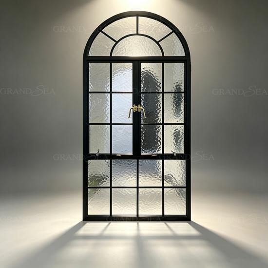 Ventanas abatibles arqueadas de vidrio esmerilado